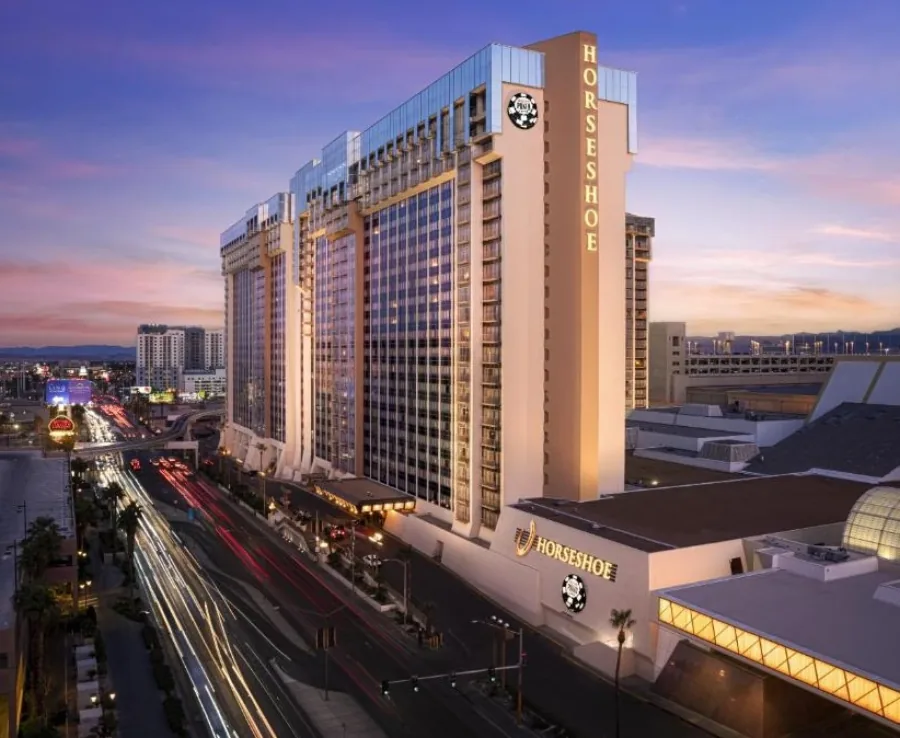 Horseshoe Las Vegas tower at dusk above the Strip